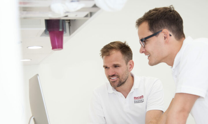 medem Praxisklinik Zahnmedizin - Parodontitis-Behandlung