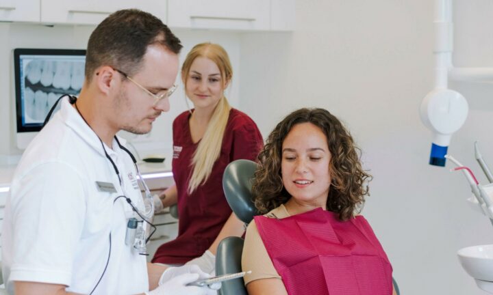 Erstklassige Zahntechnik in der medem Praxisklinik für Zahnmedizin